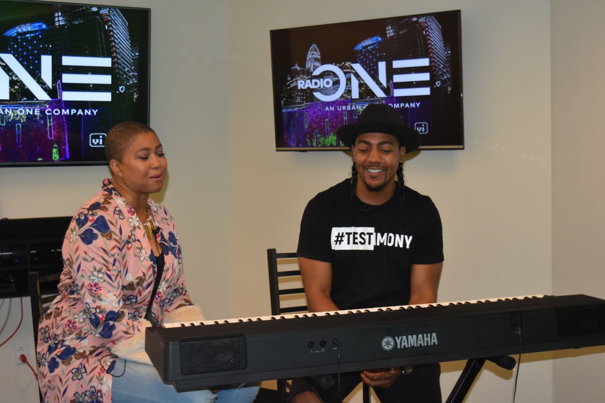 Rudy Currence Blesses The Praise 100.9 Social Studios