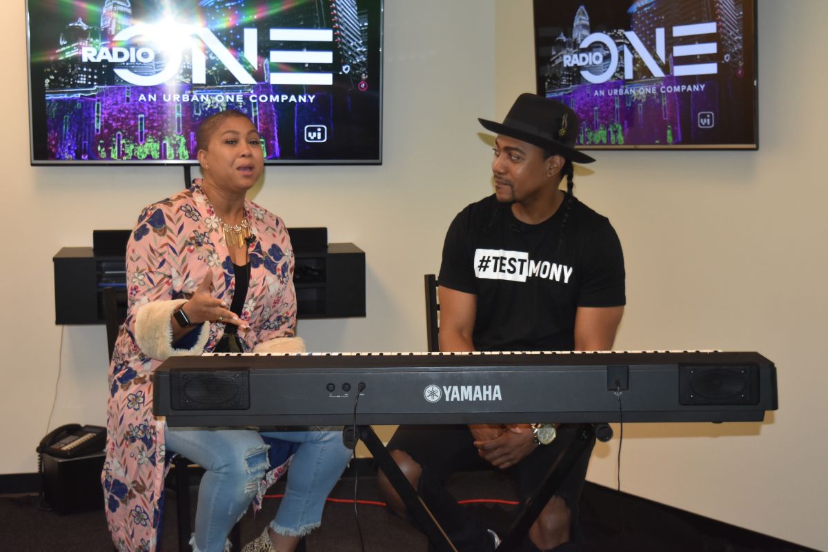 Rudy Currence Blesses The Praise 100.9 Social Studios
