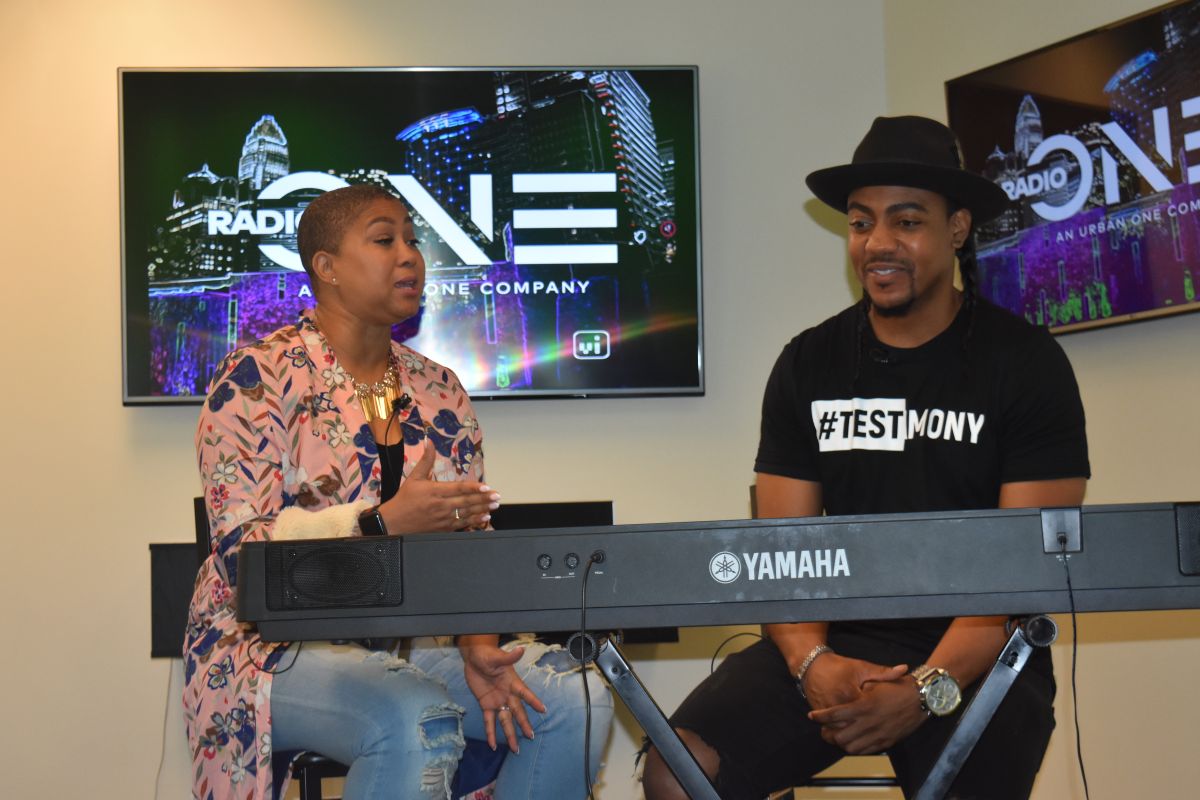Rudy Currence Blesses The Praise 100.9 Social Studios