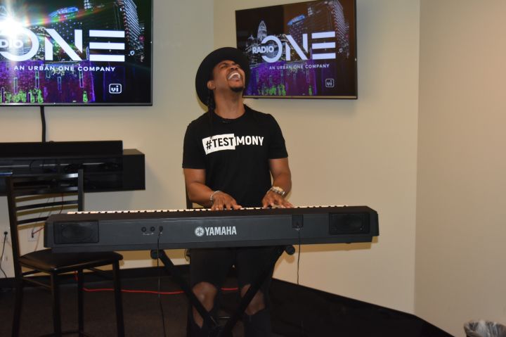 Rudy Currence Blesses The Praise 100.9 Social Studios
