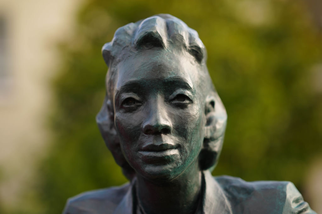 Henrietta Lacks statue