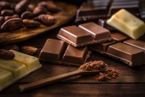 Chocolate: Dark, milk and white chocolate with cocoa powder
