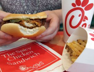 (072712 Burlington, MA) Chick-fil-A Spicy Chicken Sandwich, left, and Waffle Potato Fries, right, are seen at the Burlington Mall in Burlington, Friday, July 27, 2012. Photo by Chitose Suzuki