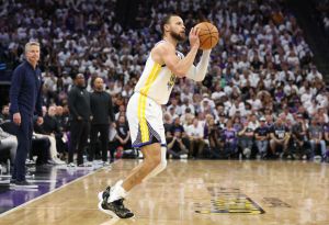 Golden State Warriors v Sacramento Kings - Game Seven