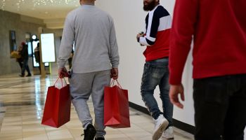 Americans Head To The Mall For Holiday Shopping
