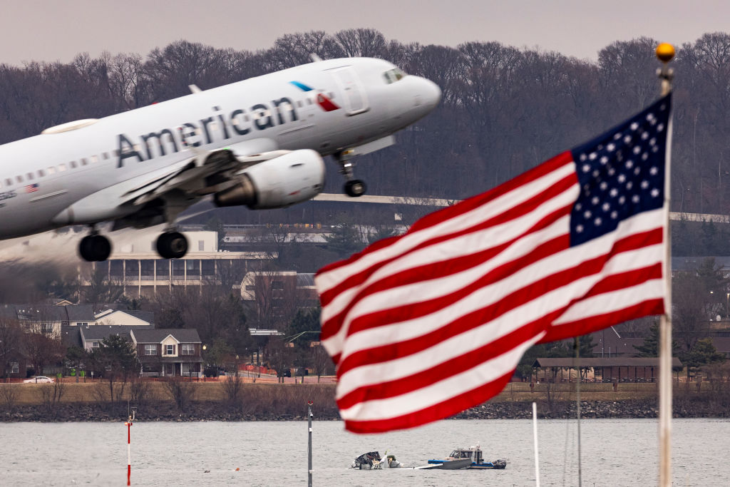 American Airlines Plane And Black Hawk Helicopter Crash Near Reagan National Airport