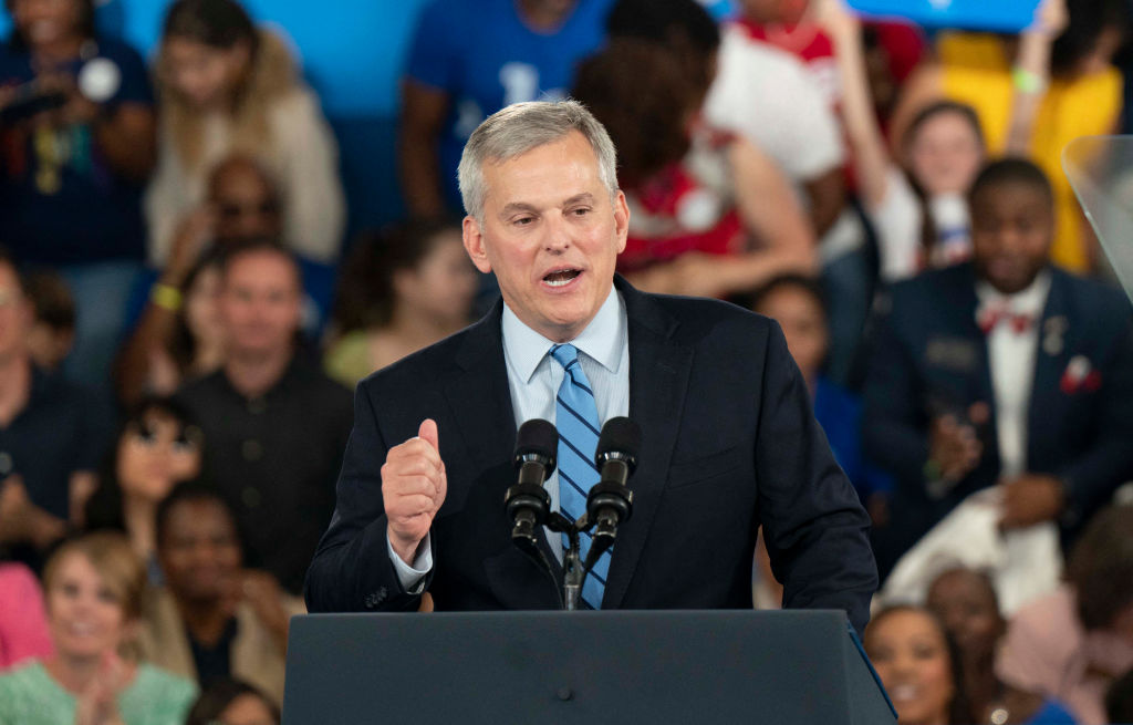 US-VOTE-POLITICS-HARRIS