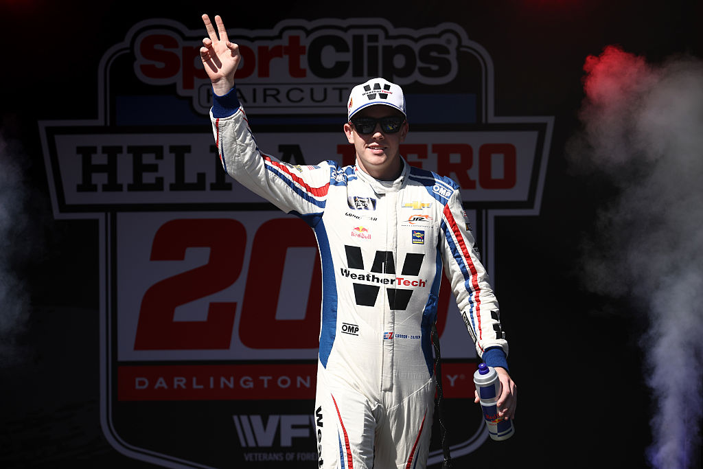 NASCAR Xfinity Series Sport Clips Haircuts VFW Help A Hero 200